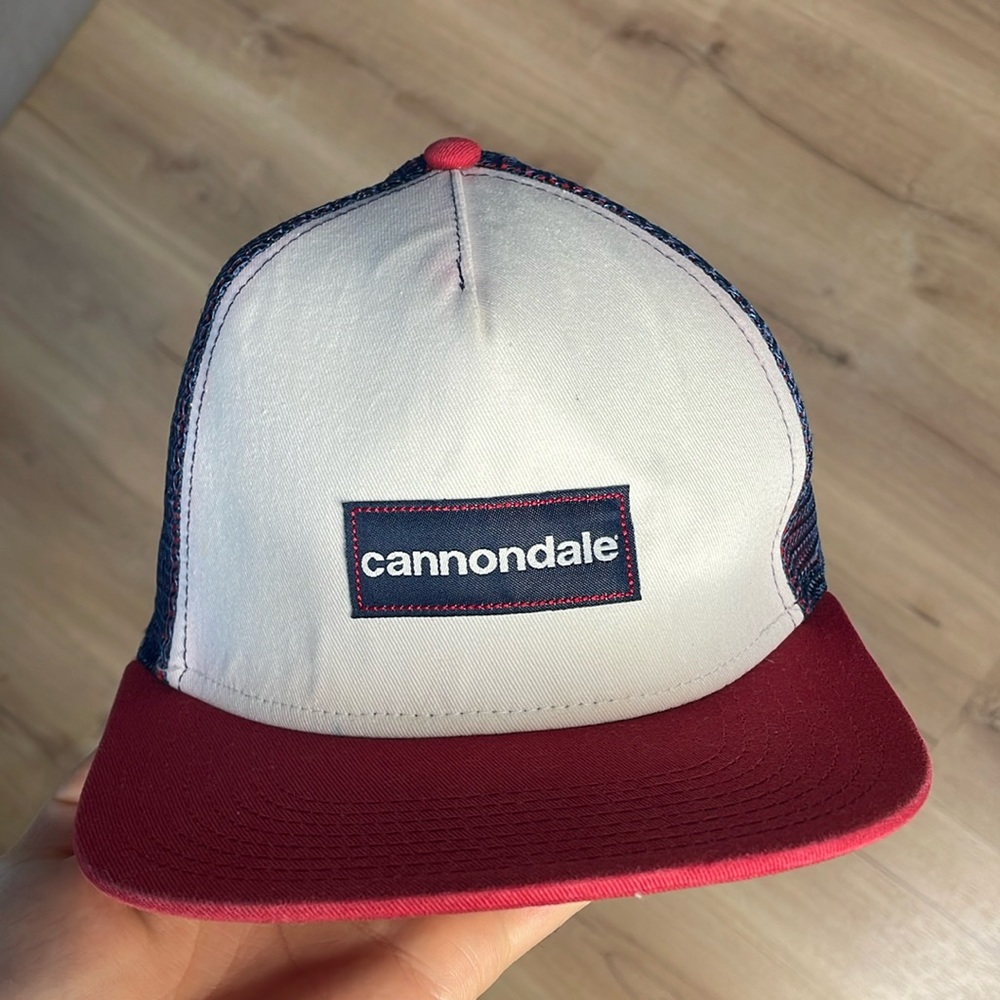 Cannondale Trucker Hat. Cycling. biking. SnapBack. One size.‎ Good condition.